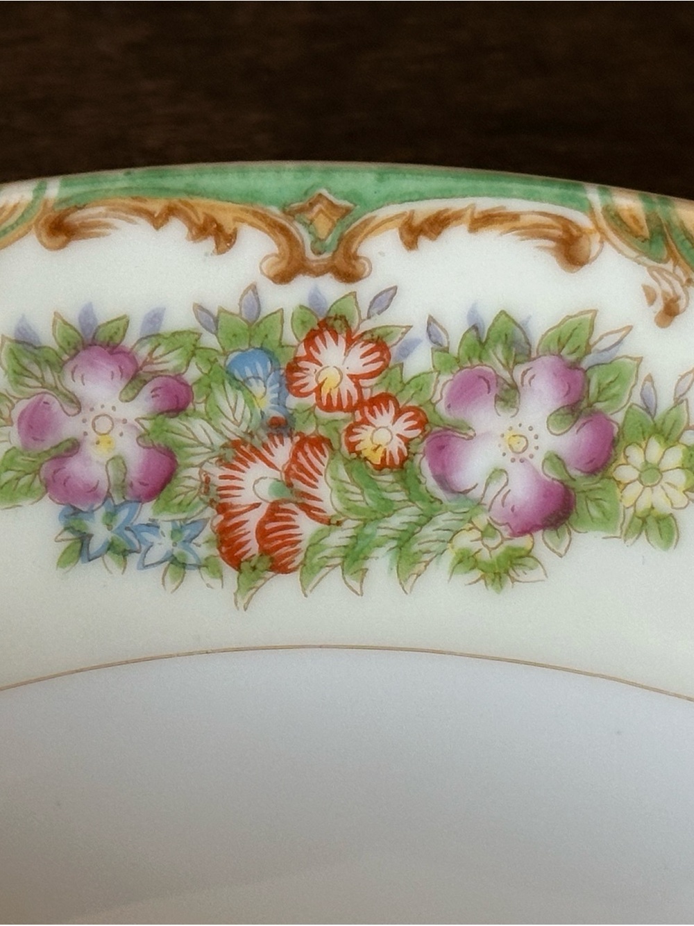 Vintage 1930’s-1940’s Diamond Made in Japan Hand painted bowl